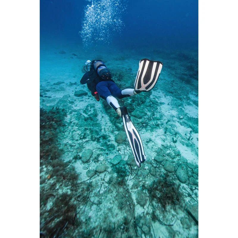 Palmes plongée - FF 500 Power Blanc Noir Palmes Plongée - FF 500 Power Blanc Noir -Plongée Matériel Magasin palmes plongee ff 500 power blanc noir 1